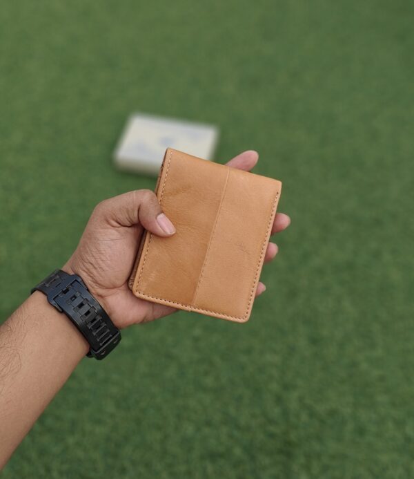 Tan Brown Men’s Premium Wallet – Elegant & Minimal